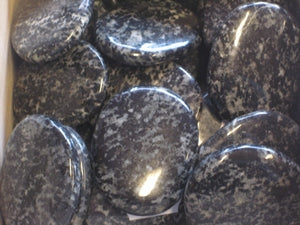 Platte steen Aragoniet ca 4cm