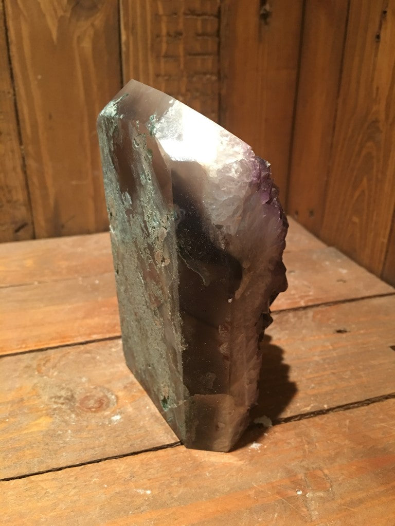 Amethist Obelisk - Geslepen en Gepolijst - 900gr 12,5x7,5x6,5cm