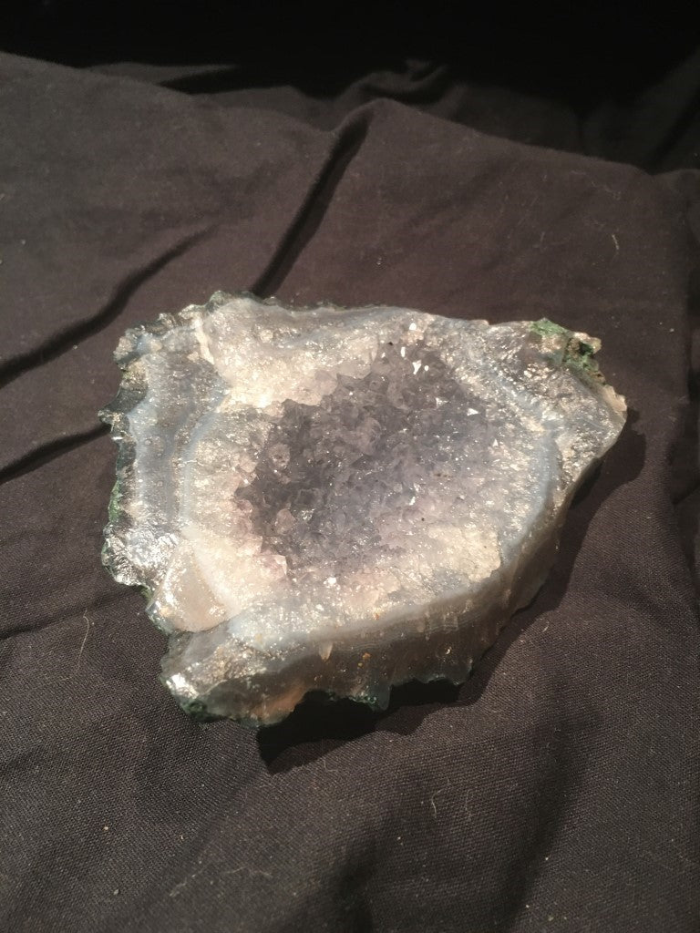 Amethist in Chalcedoon Kristal - Cluster / Geode - Brazilië - 350gr 8,5x11x4cm