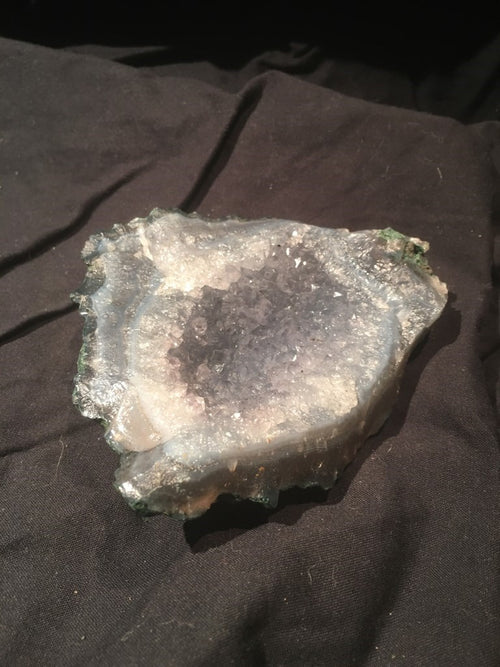 Amethist in Chalcedoon Kristal - Cluster / Geode - Brazilië - 350gr 8,5x11x4cm