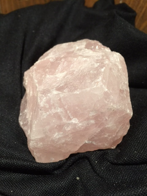 Rozenkwarts Brok A Kwaliteit 350gr 8x7x6cm