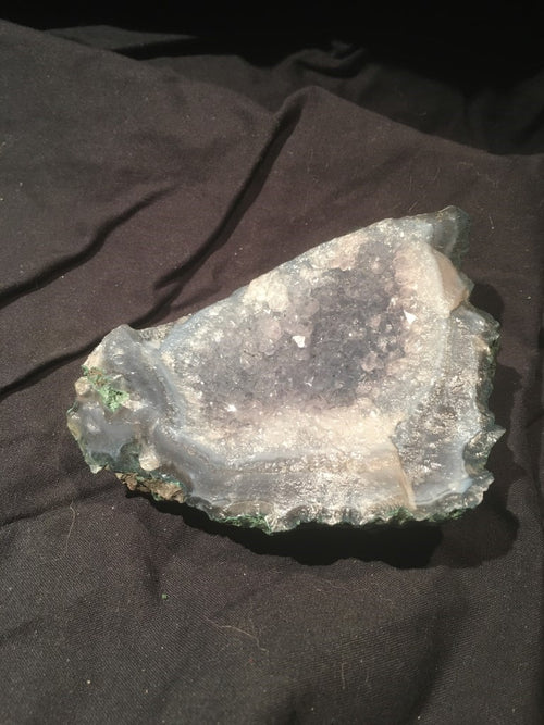 Amethist in Chalcedoon Kristal - Cluster / Geode - Brazilië - 350gr 8,5x11x4cm