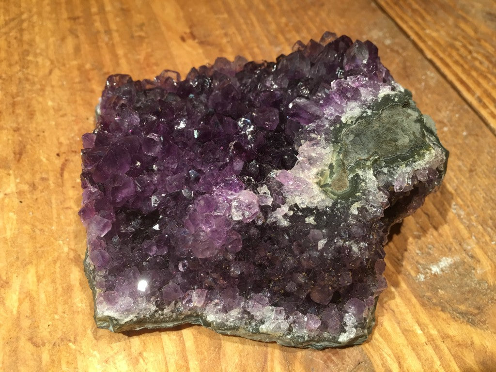 Amethist Kristal Top Kwaliteit- Cluster / Geode - Uruguay - 400gr 10x9x4cm