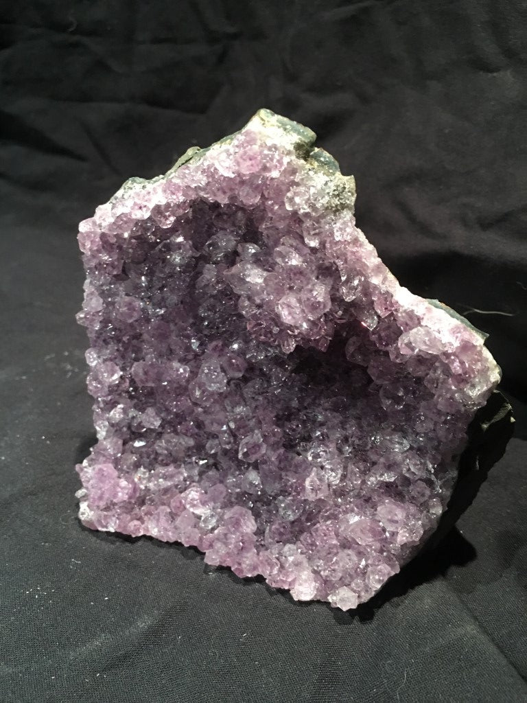 Amethist Kristal - Cluster / Geode - Brazilië - 550gr 10x10,5x6cm