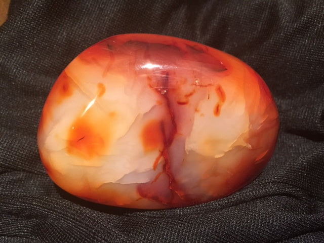 Bloed Carneool 230gr 7x5x4cm