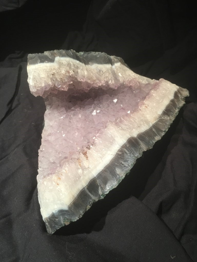 Amethist in Chalcedoon Kristal - Cluster / Geode - Brazilië - 3,5kg 26x18x11cm