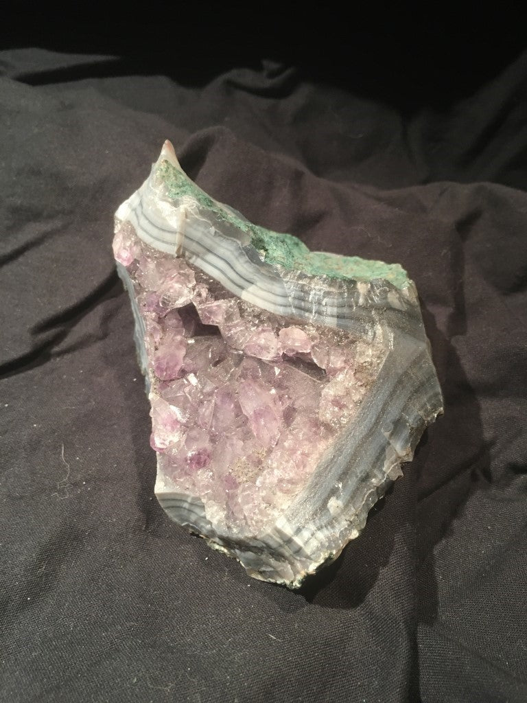 Amethist in Chalcedoon Kristal - Cluster / Geode - Brazilië - 450gr 10x9x7cm