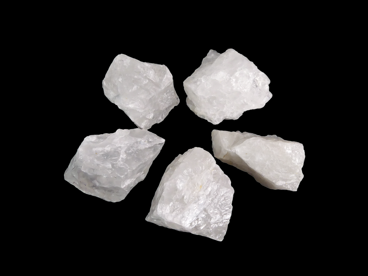 Bergkristal - 5 Ruwe Stenen á 4-6cm per Stuk - Zakje á ca. 300-310gr - Ruw - A-Kwaliteit 