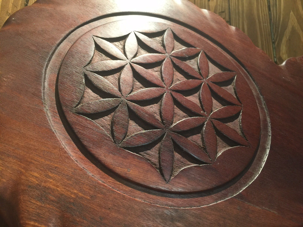 Houtsnijwerk van Kastanjehout - Handgemaakt decoratief stuk 1700gr 52x30cm
