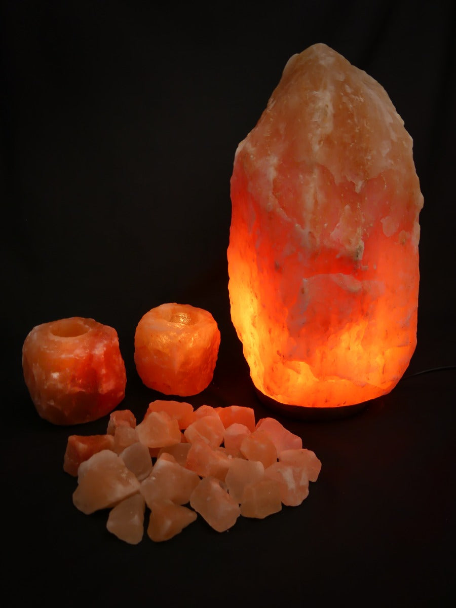 Himalaya Zoutsteen Set - Zoutlamp 15-20kg, Energiezuinig met LED Lamp, 2x Waxinelichthouders Groot 1-1,5kg 10x8cm, Brokken Badzout 1kg